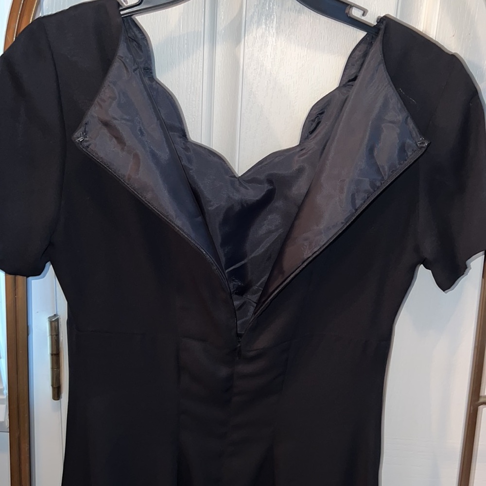 Black Performance Gown - Picture 5 of 6